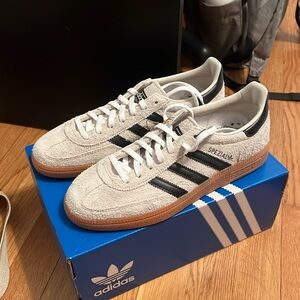 Adidas spezial women’s 7